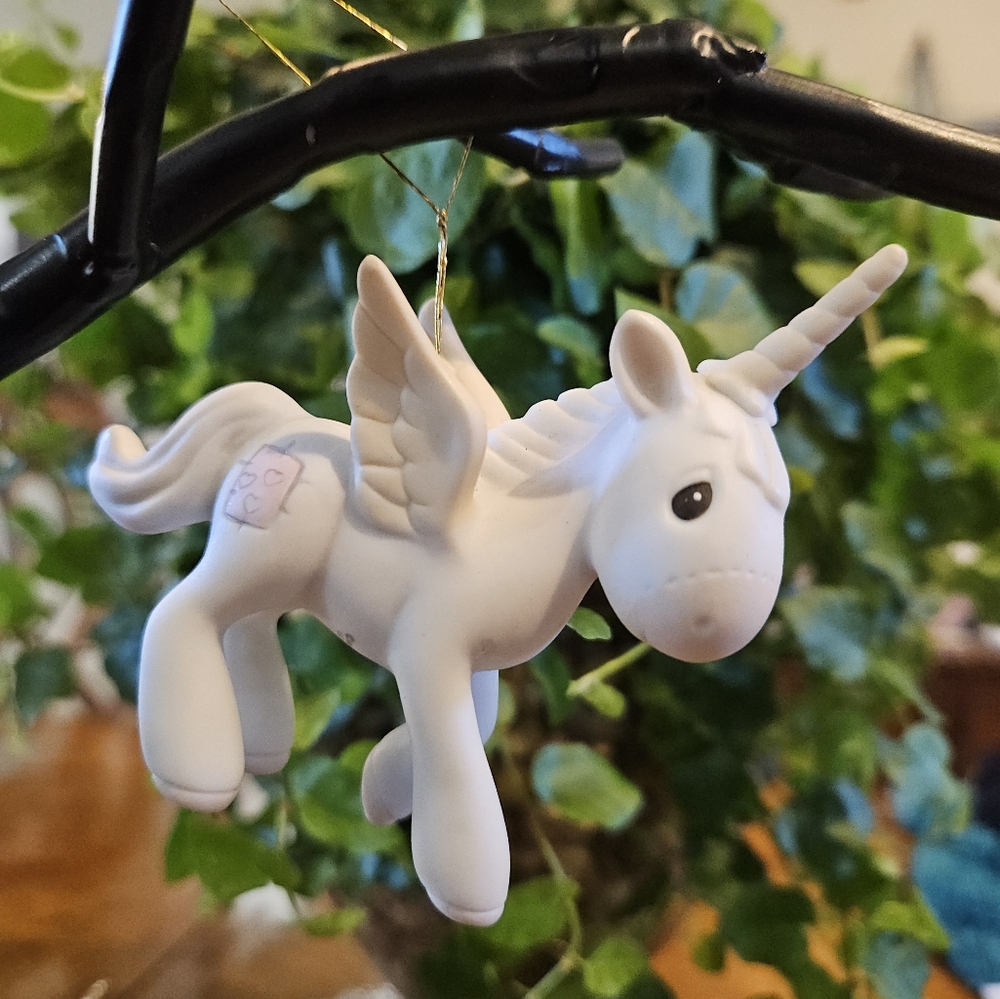 Enesco Precious Moments Christmas Ornament Figurine Unicorn